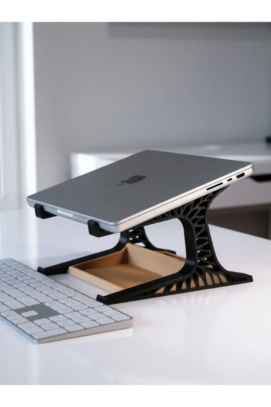 Ergonomik Açılı Laptop Standı - Hava Sirkülasyonlu Masaüstü Notebook Yükseltici Tutucu